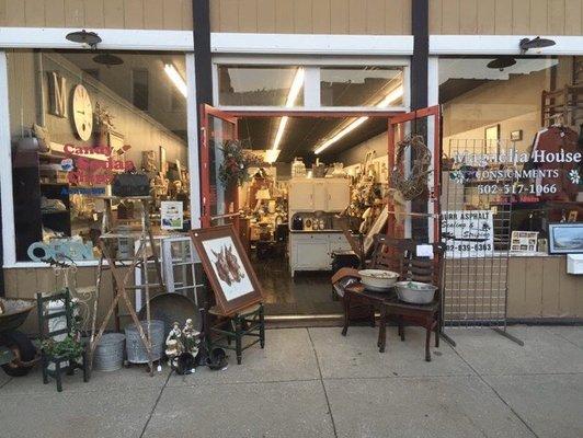 Magnolia House Consignments