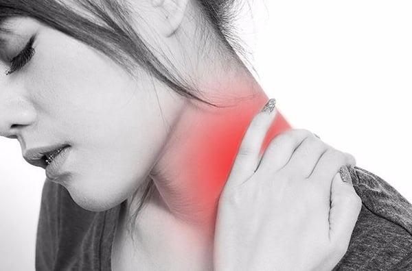 Chiropractor Care for Neck Pain & Injury