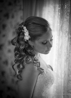 Alana's bridal portrait