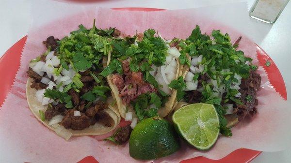 Taco de Fajita, Barbacoa, y Carnitas