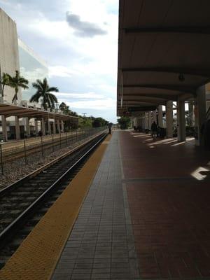 Tri & Rail cypress creek station