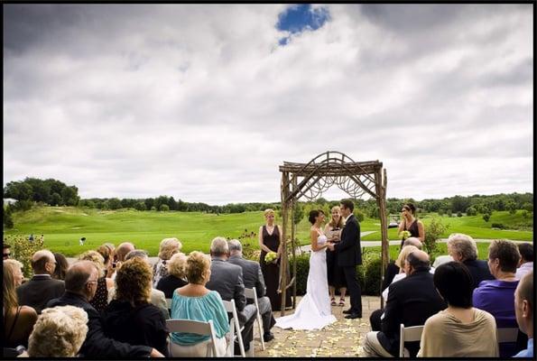 Our ceremony at Makray in Barrington, IL