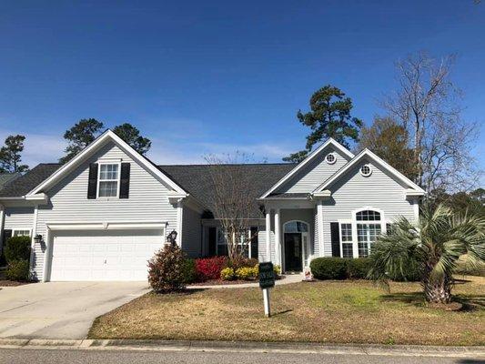 BEAUTIFUL 5 bdr/3 1/2 bth corner lot home in Murrells Inlet at Pebble Creek, with lovely golf course views!