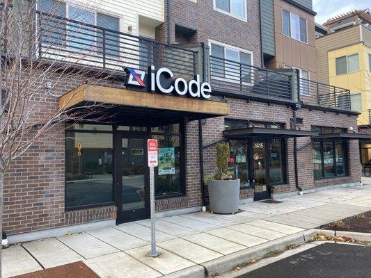 Front of the iCode Bellevue location, stop by during one of our free events, or register for a free trial class online.