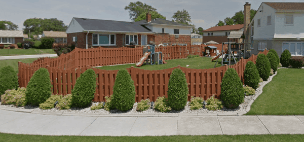 Illinois Fence-Cedar Shadowbox