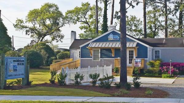 Our office backs up to the Municipal Golf Course off Oleander Dr. Meet with one of our agents while enjoying the view!