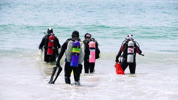 Beach diving