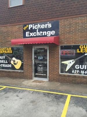 Picker's Exchange store front