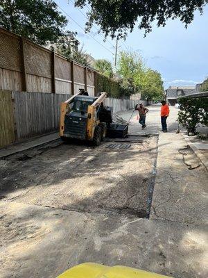 Asphalt installation