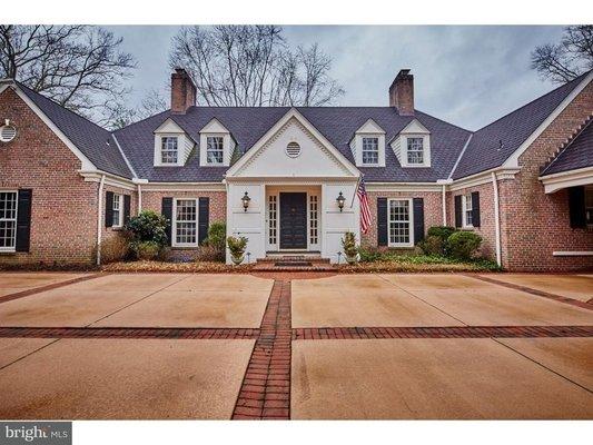 This is a house or more like a mansion I am selling in Greenville right now!