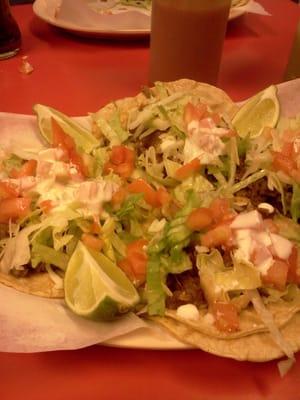 Pollo and carne asada tacos.  Nom nom nom.  (They lasted roughly 2 minutes after this photo was taken)