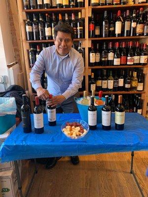 Arturo with the best of Argentine wine