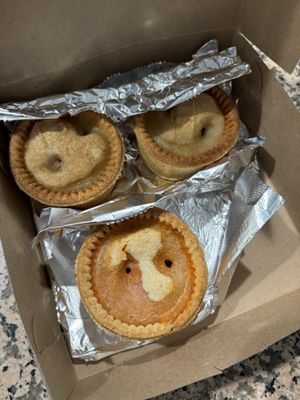 Assorted meat pies