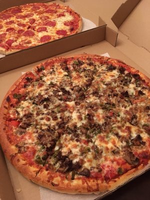 Pepperoni & Cheesesteak Pizza