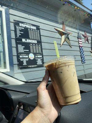 16oz Vanilla iced latte