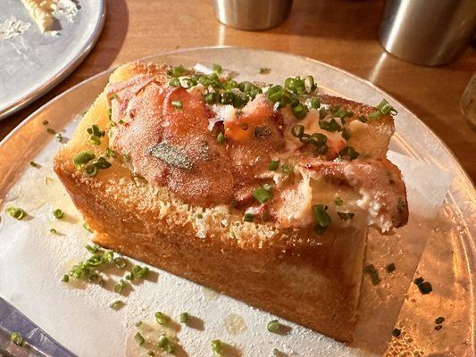 Lobster roll