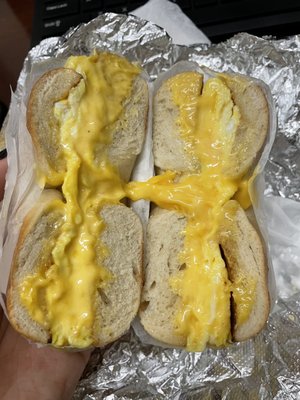 bagel with egg & cheese