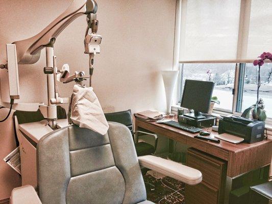 Another view of the TMS treatment chair at our Westport, CT location