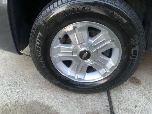 Nice looking tire shine for your vehicle.