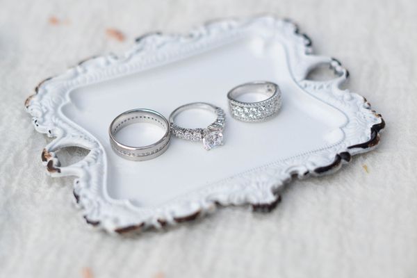 Bridal Jewelry: Engagement Ring and Wedding Bands