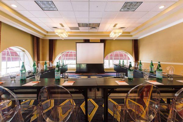 For board meetings, parties, or team-building events, Premier Event Services is here to help your company gather and celebrate in style.