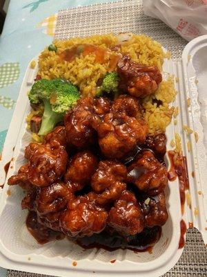 General tso chicken with pork fried rice