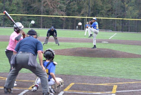 Fall and spring baseball leagues for ages 13-15 and 15-18.