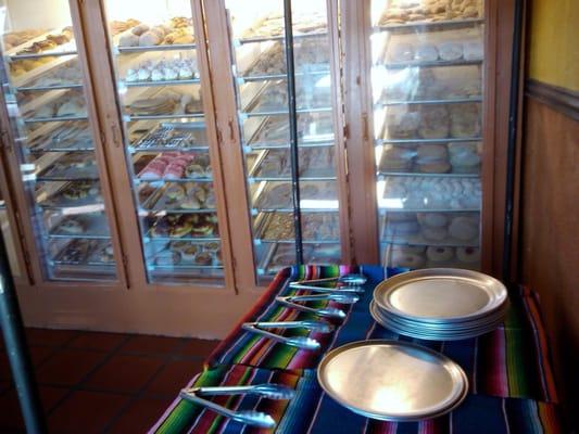 La Carreta has its own bakery next door