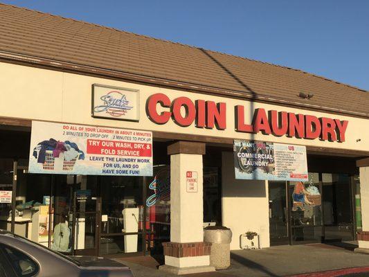 Sudz Coin Laundry Fluff and Fold