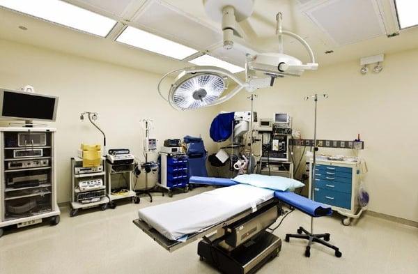 Belmont / Harlem Surgery Center has 4 State-of-the-art Surgery Suites.