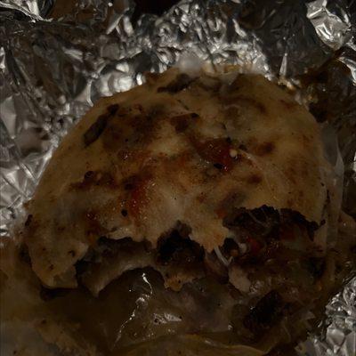 Gordita de fajita con queso