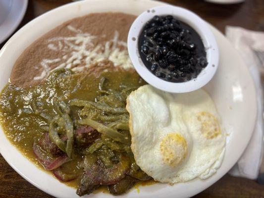 Nopales con Huevos Plate