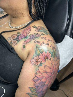 Color freehand cover up and chest \sleeve