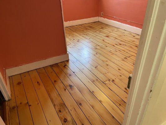 Wood On Wheels Hardwood Flooring