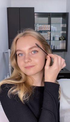 Brow tint