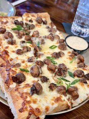 Mushroom flatbread