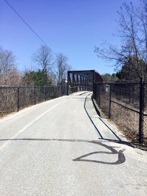 Pedestrian overpass