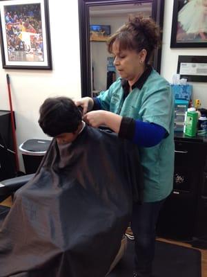 Leticia doing a great cut