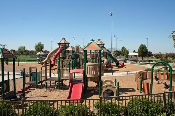 The Quaranta Team knows the amenities each neighborhood has to offer. Like local parks, trails and recreation facilities.