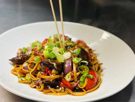 tallarín saltado beef