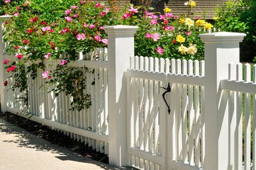 White Vinyl Fencing by Fence and Decks of Ocala!