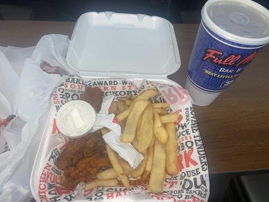 Full moon Buffalo fried chicken tenders , Steak fries, Sweet tea.