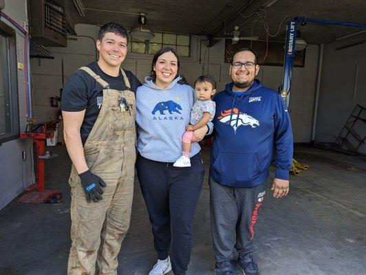 My sister and her family during move in day