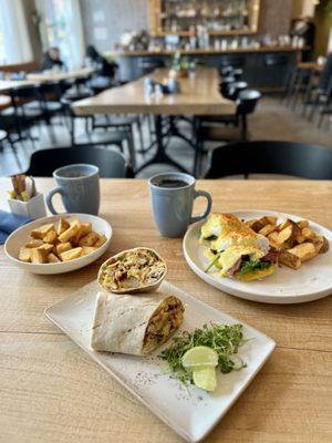 Craft PDX interior dining area was cozy, basic and quiet