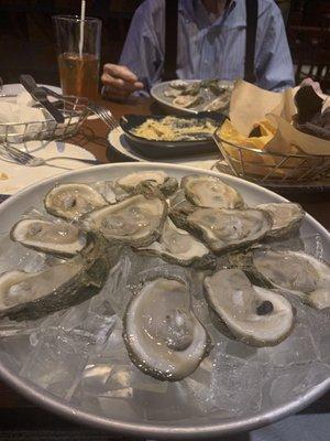 Hand-Shucked Oysters on the Half Shell - Raw (Dozen)