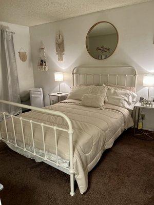 Beautiful vintage white metal bed