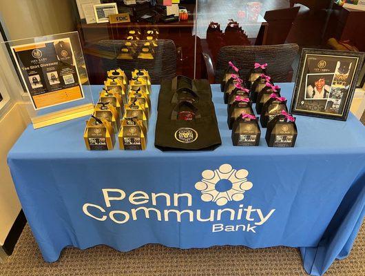 Hey Baby Cosmetics will be featured at Penn Community Bank in Jenkintown PA for the entire month of October.