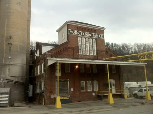 Built 1832, owned by ConAgra.