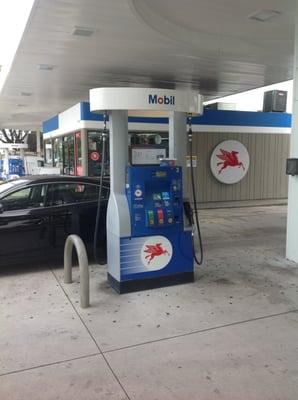 4/23/2015 - Victory Mobil pump