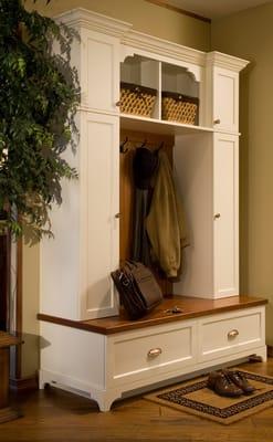 This is a Bellmont Cabinetry mud room project.